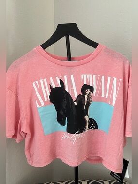 Shania Twain Pink Graphic Tee with Blue Patch (M)